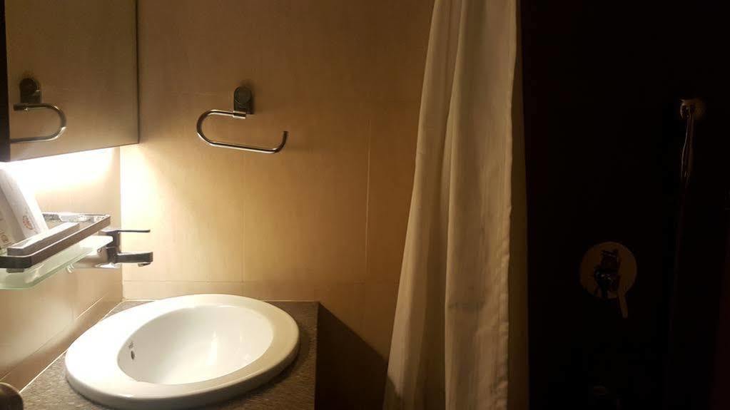 Hostel Mumbai By Maharana Inn Exterior photo